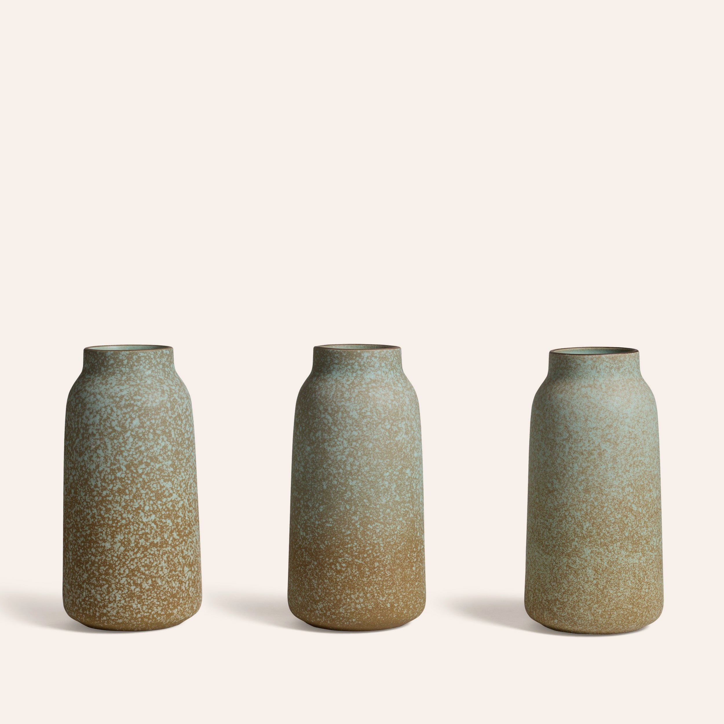 Tall Vase in White Pumice / Turmeric / Soapstone