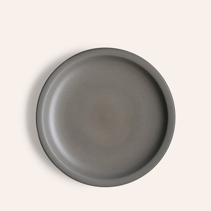 Dinner Plate in Shade